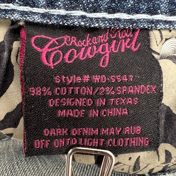 Rock & Roll Cowgirl Low Rise Boot Cut Jeans Size 26 x 34 Women’s - Picture 6 of 7